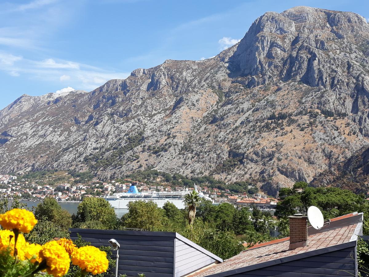 Maritimo Apartments Kotor Exterior foto