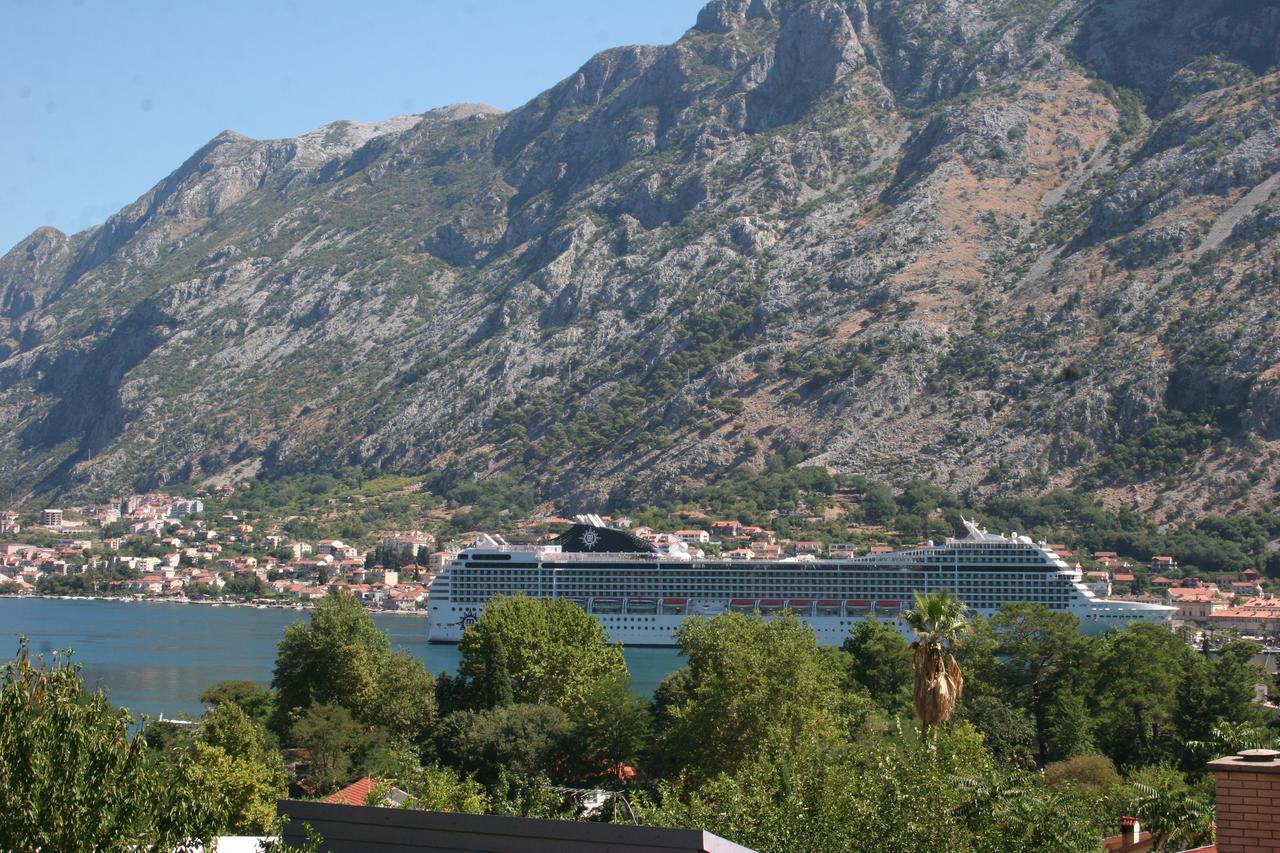 Maritimo Apartments Kotor Exterior foto